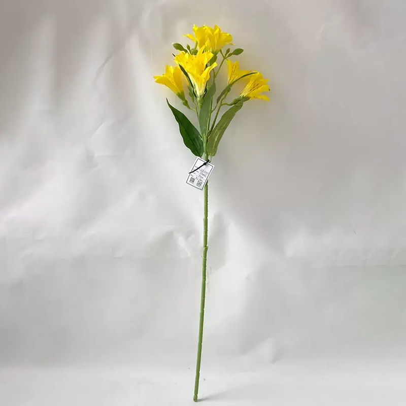 रेशमको कृत्रिम लिली फूल